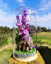 Load image into Gallery viewer, large Glass dome with baby elephant