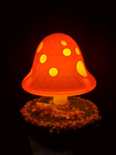 Load image into Gallery viewer, Toadstool light (pink)